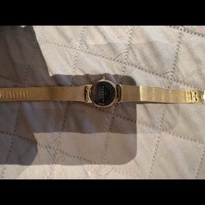 Gold Seiko Watch in great condition. Selling as I don’t wear watches anymore.